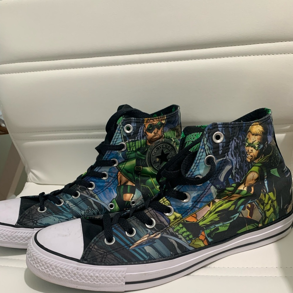 Converse Green Arrow Mens high top shoes. Size 12